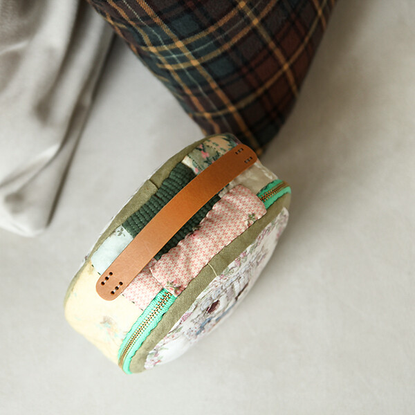 [바이핸즈] 퀼트패키지 소품 - 케이트 플라워 원형 파우치