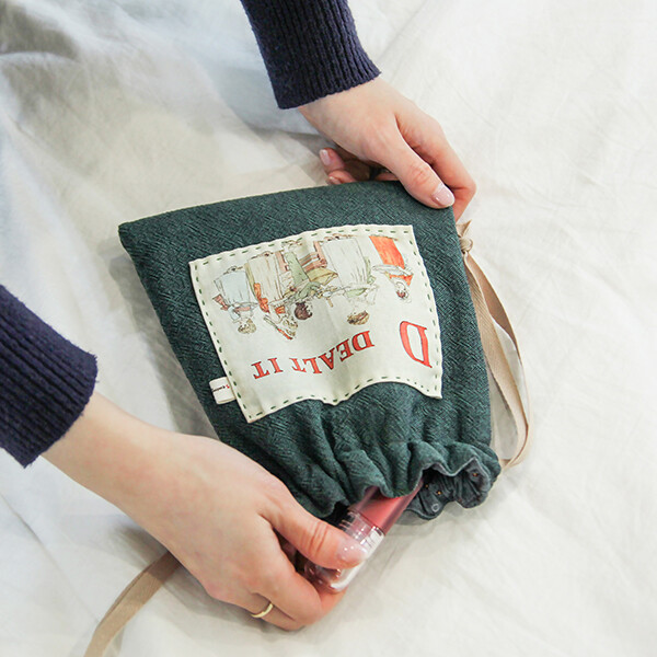 [바이핸즈] 퀼트패키지 소품 - 케이트 알파벳 스트링 파우치